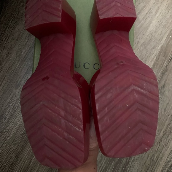 Red Gucci rubber slides - Picture 5 of 5